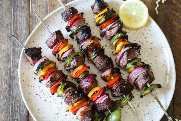 grilling recipes; Greek steak kebabs