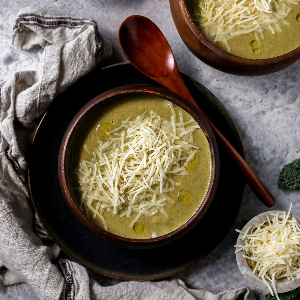 If you like classic broccoli cheddar soup, you’ll love our creamy Broccolini White Cheddar Soup made with tender broccolini, onions, carrots, mushrooms and rich white cheddar cheese. Blend it until smooth and serve with a slice of crusty bread for mopping up every last drop.⁠
⁠
👉 Tap the link in our bio for the full recipe! 🔗⁠
⁠
📸: @jessiskitchen⁠