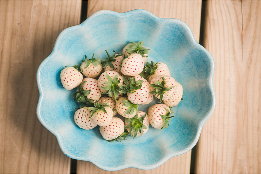 What are white strawberries?