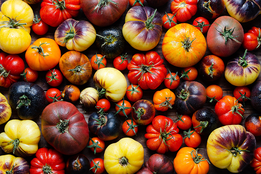 heirloom tomatoes; heirloom crops to grow